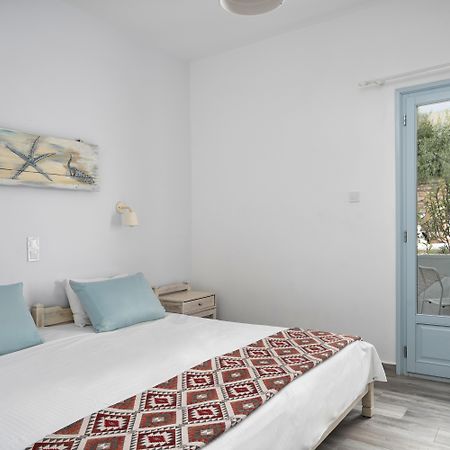Hotel Iris Naousa  Bagian luar foto